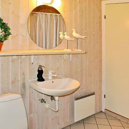 Three-bedroom Holiday In Juelsminde 16
